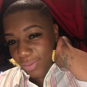 Meet your Posher, Nataki